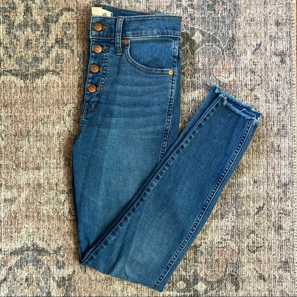 Madewell 10" High-Rise Skinny Jeans in Mackey Wash: Button-Front Edition